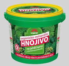 Hnojivo na jehličnany a okrasné dřeviny - 5 kg kbelík(Forestina)